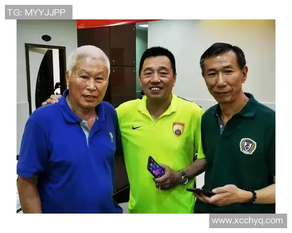 香港足球明星队31展现团结精神再创佳绩引发球迷热烈支持 香港足球明星队31展现团结精神再创佳绩引发球迷热烈支持